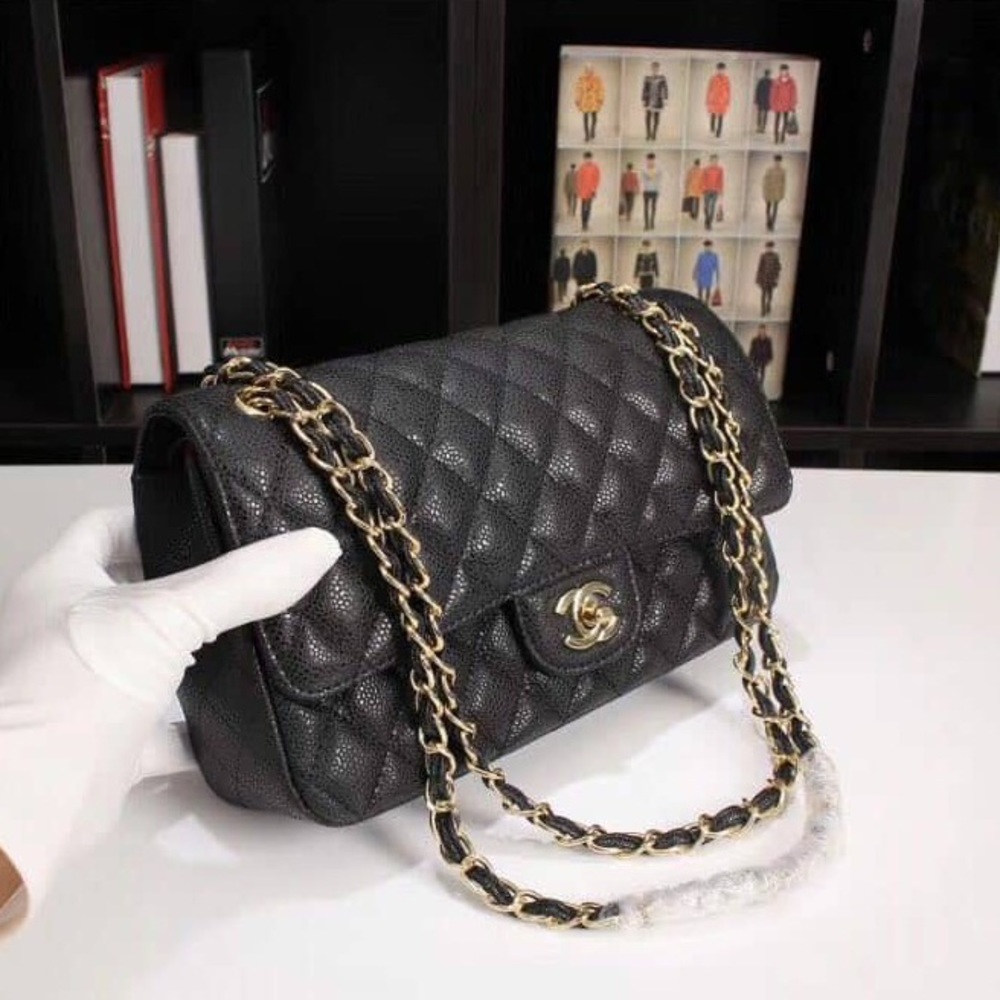 Classic flap bag